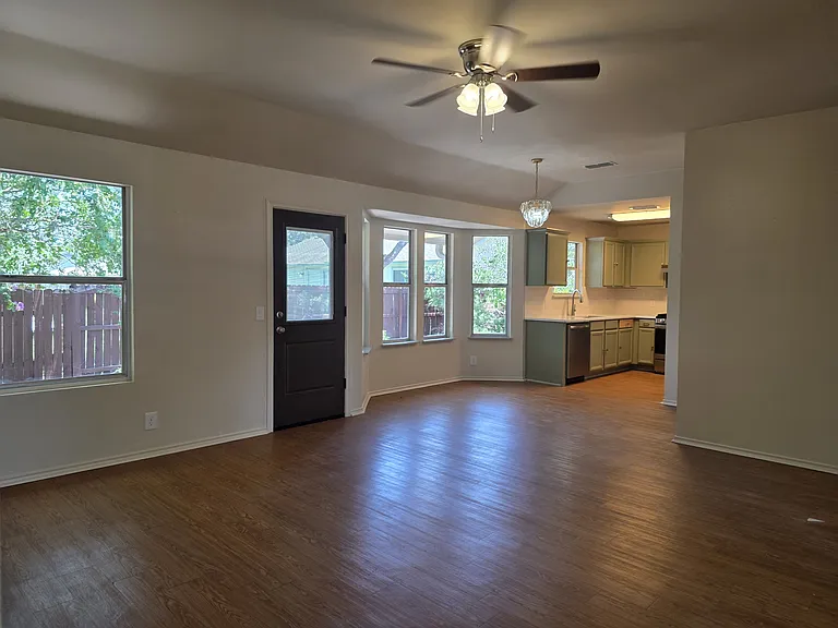 11602 Maybach Dr — Photo 7