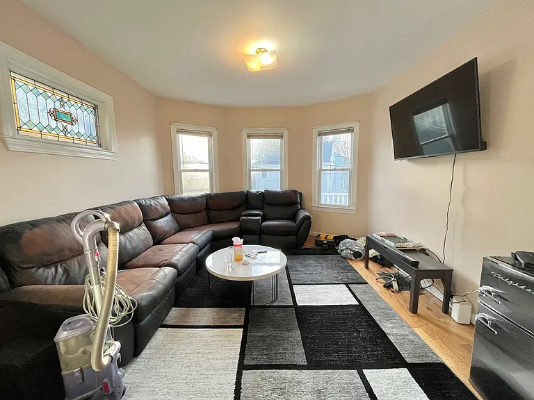 2A Brooks St #2A — Photo 18