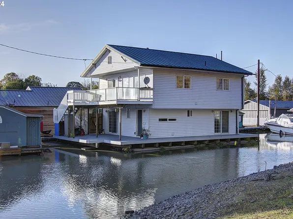 4911 NW 122nd St Slip 9, Vancouver, WA 98685