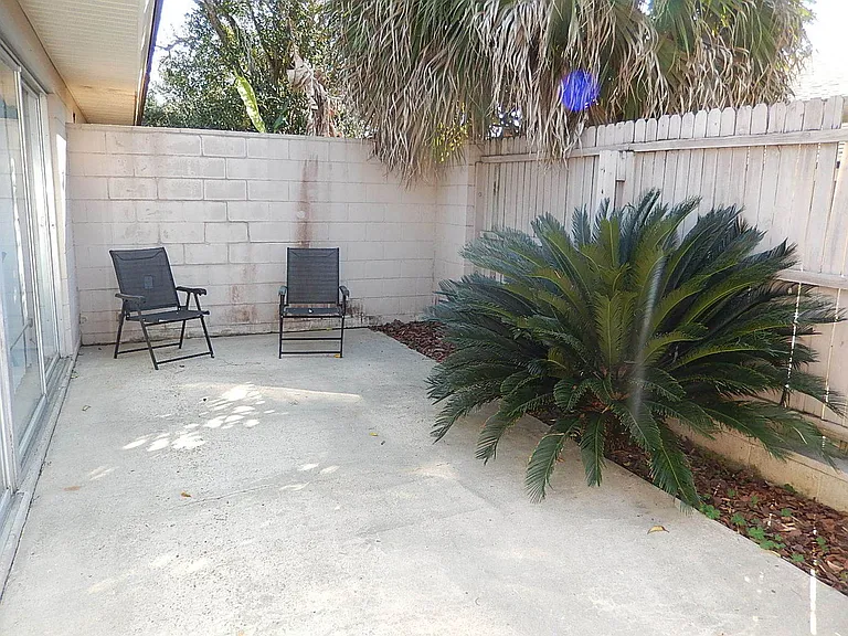 2241 W Pensacola St #48 — Photo 12