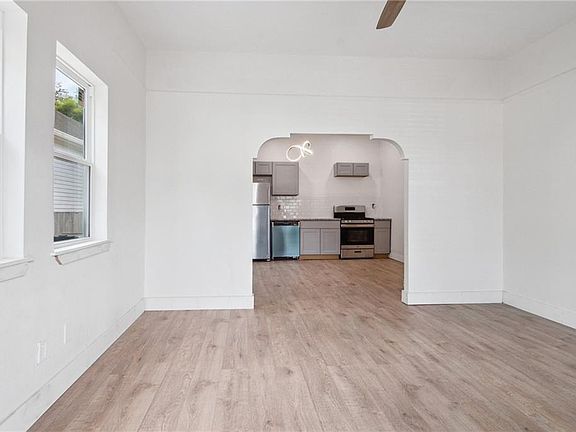 2nd image of 2622 Governor Nicholls St