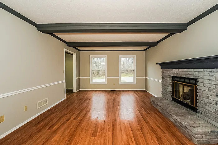4 bed, 3.5 bath, 2644 sqft, $2,645 — Photo 4