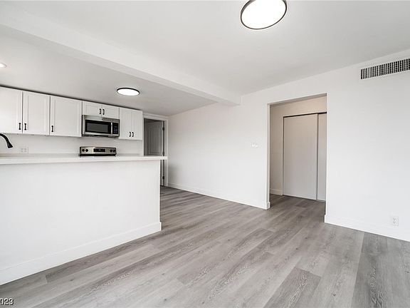 5th image of 5094 Billman Ave