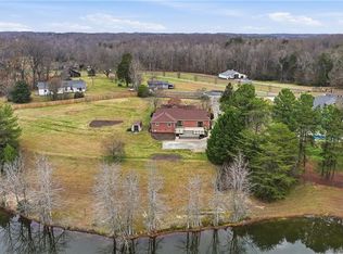 7585 Dubach Rd, Summerfield, NC 27358