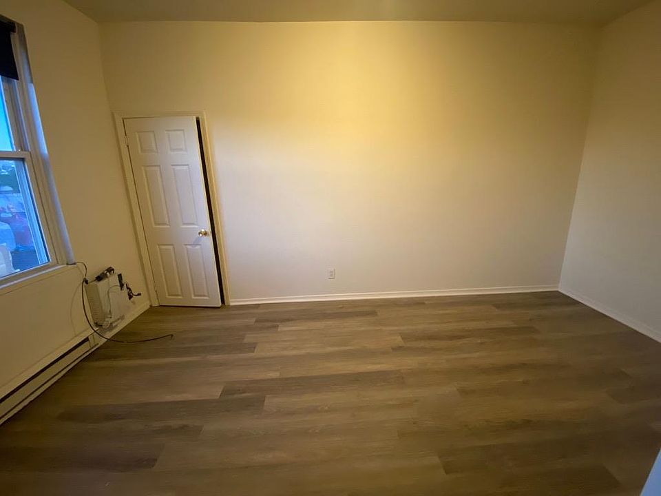 2nd image of 2300 E Lehigh Ave #3B