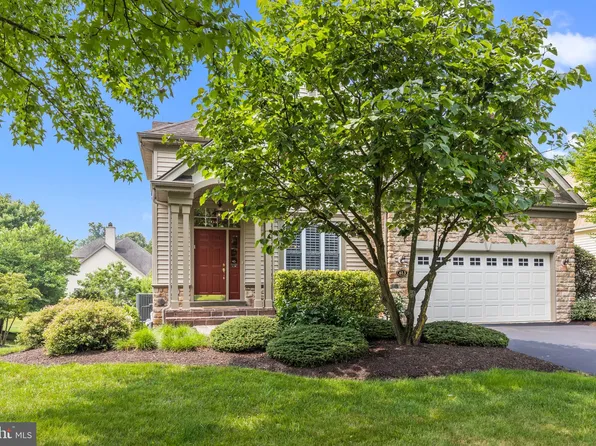 613 Den Ln, New Hope, PA 18938