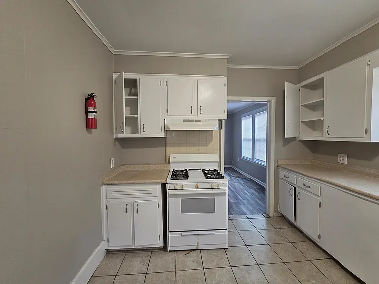 524 S Greer St #FRONT — Photo 17