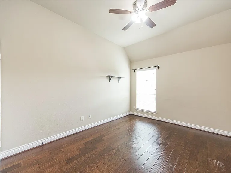 27106 Cross Pointe Ct — Photo 22
