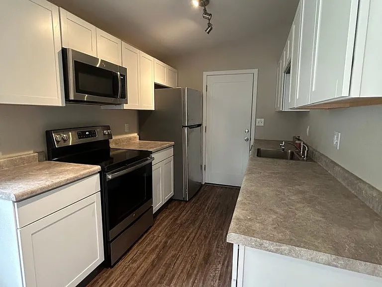 4536 Walter Ave — Photo 6