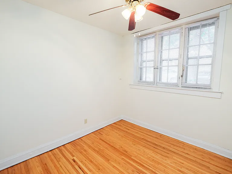 Fremont Apartments — Photo 33