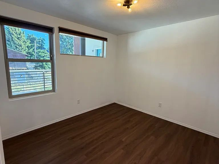 117 N Main Ave #16 — Photo 9