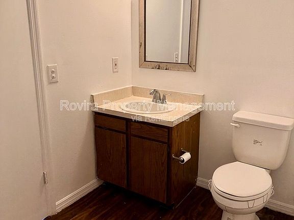2nd image of 1809 Bronson Dr APT D