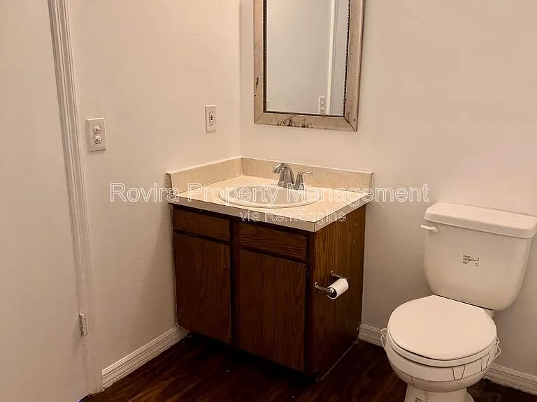 1809 Bronson Dr #D — Photo 2