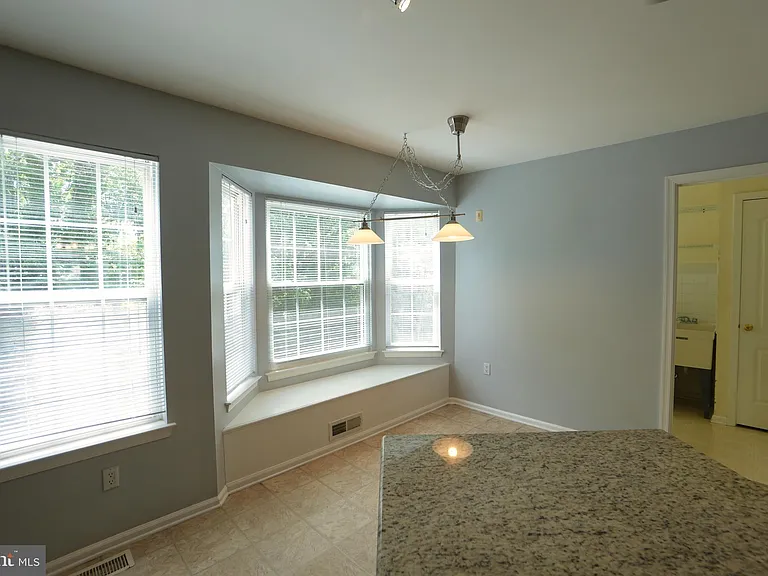 2005 Harvard Dr — Photo 13