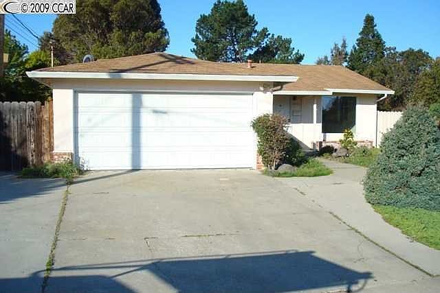 1st image of 2693 Magee Ave