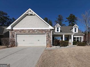 577 Oak Glen Dr, Dallas, GA