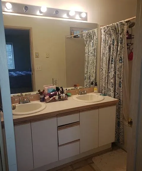 Master Bathroom dual sinks