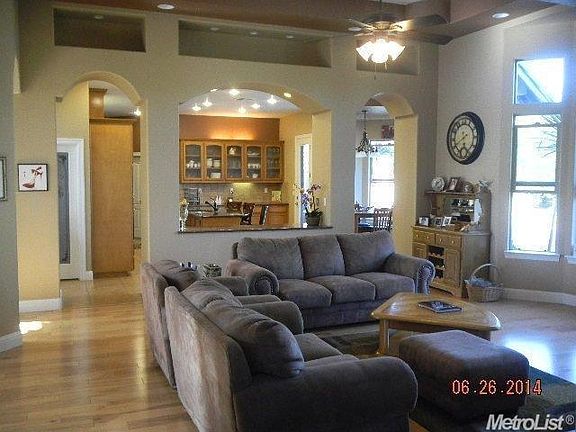 5th image of 2704 Jeffrey Ct
