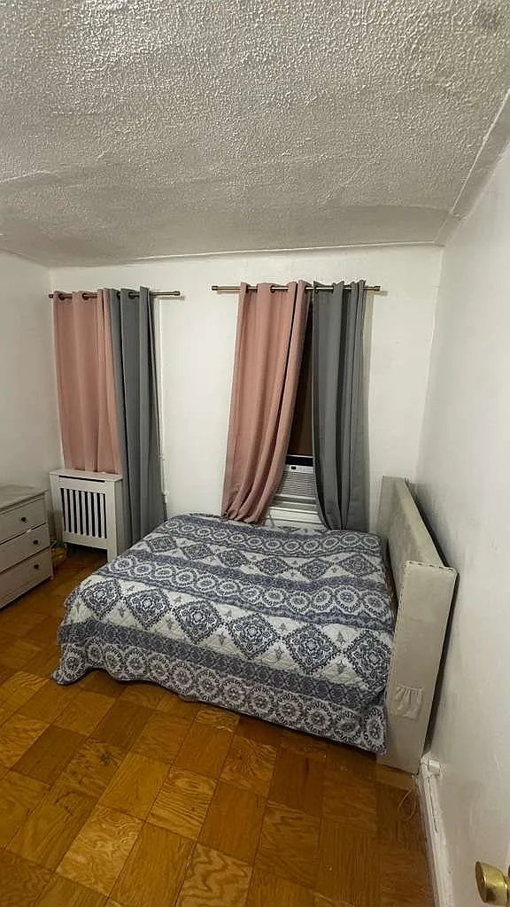 2 bed, $1,000 — Photo 1