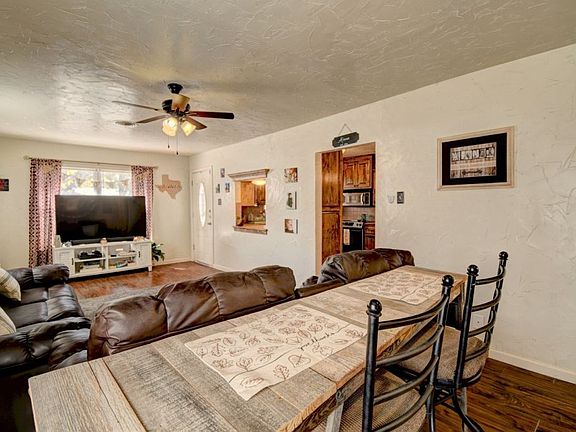 5th image of 502 Lake Dr