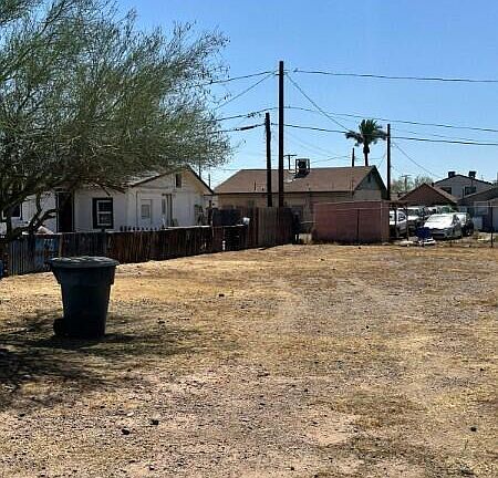 2nd image of 914 S Montezuma Avenue #17,18
