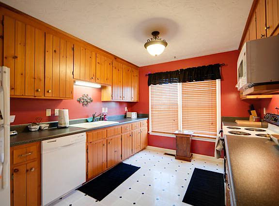 5th image of 1729 Evergreen Dr