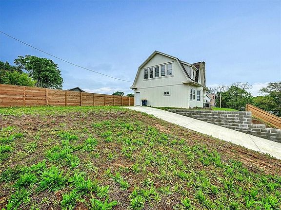 2nd image of 3744 Montgall Ave