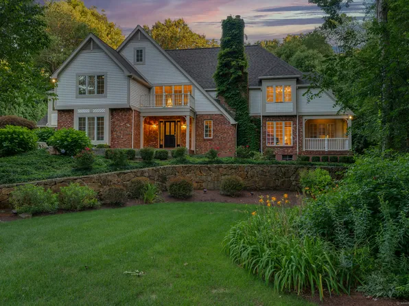 98 Blueberry Lane, Shelton, CT 06484