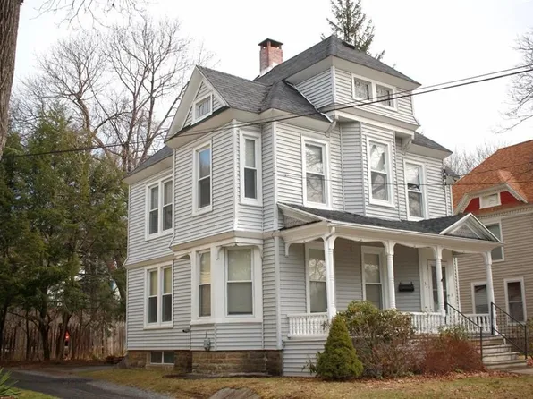 33 Cedar St, Oneonta, NY 13820