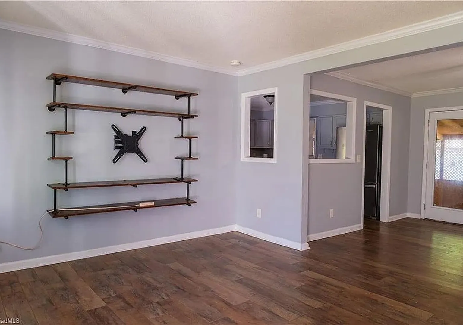 Room in 3 Bedroom Home in High Point — Photo 2