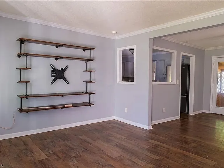 3706 Westfield St — Photo 2