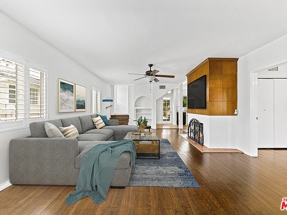 2nd image of 3104 S Beverly Dr