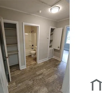 1114 Henderson Ave — Photo 3