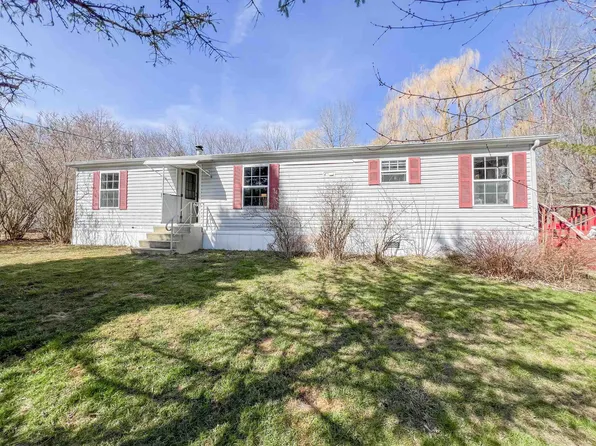 63 Wood Lane, Alburgh, VT 05440