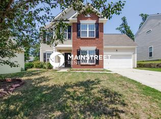 7005 Chieftain Dr, Charlotte, NC 28216