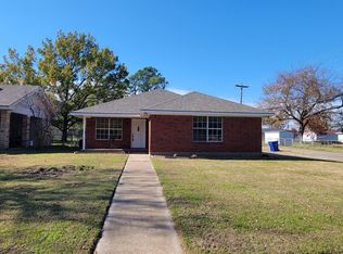 733 Park Pl, Whitesboro, TX 76273