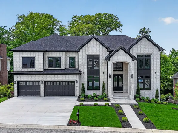 9214 Bluestone Cir, Indianapolis, IN 46236