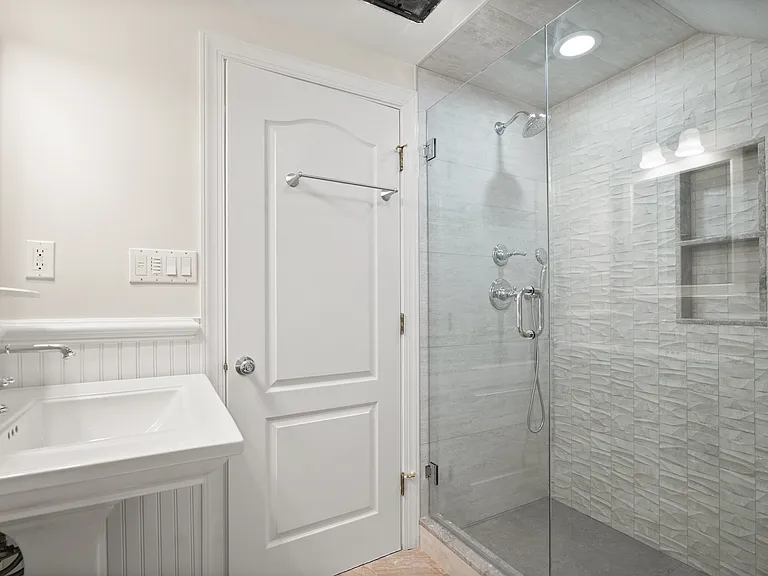 25 Decatur St #B — Photo 25