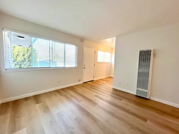 1118 Delaware St APT E, Berkeley, CA 94702