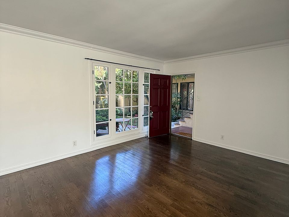 1st image of 1637 Lyman Pl