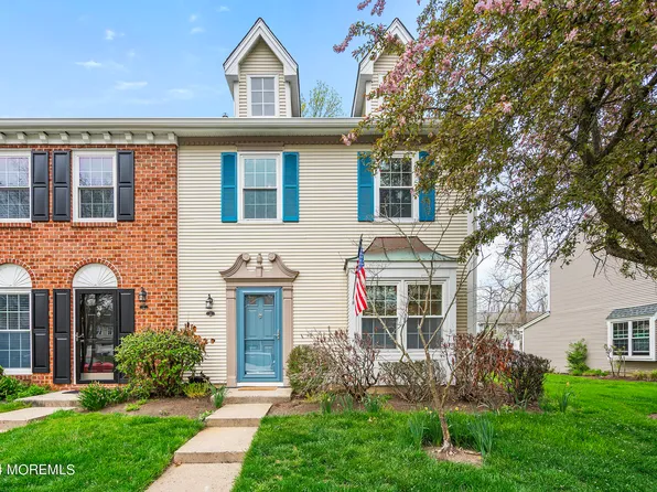 39 Sun Beau Court, Tinton Falls, NJ 07724