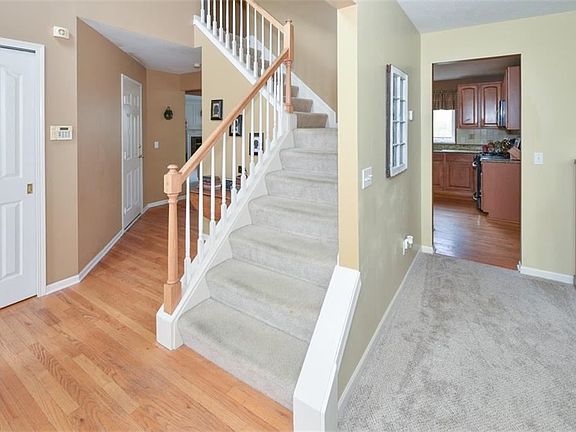 2nd image of 9200 Aaron Ln #37
