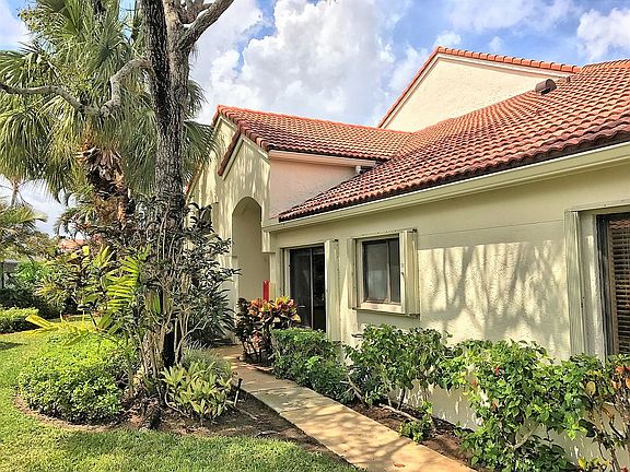 3rd image of 504 Sea Oats Dr #A-1