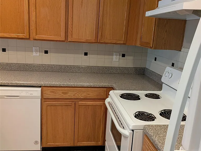 12214 Bob White Dr #122 — Photo 14