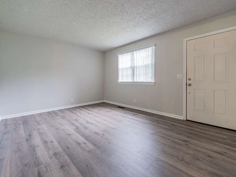 207 Whitnel Dr — Photo 12