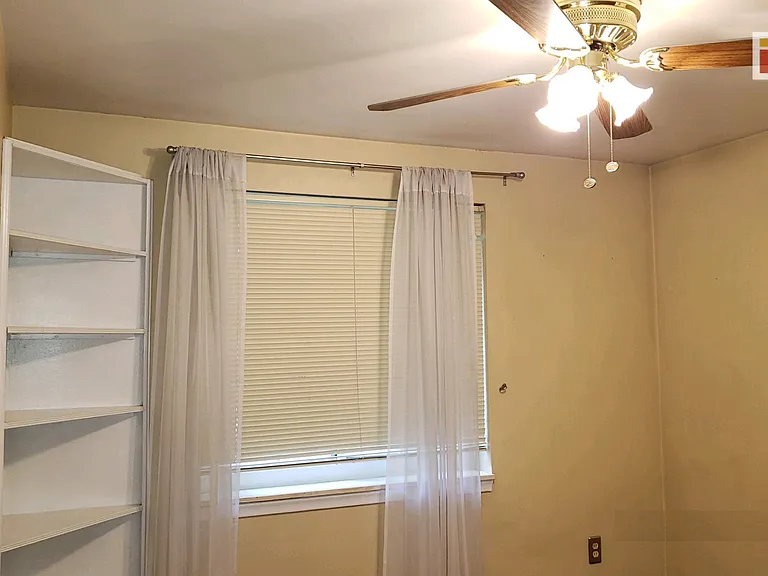 22833 Lakeshore Dr #1 — Photo 3