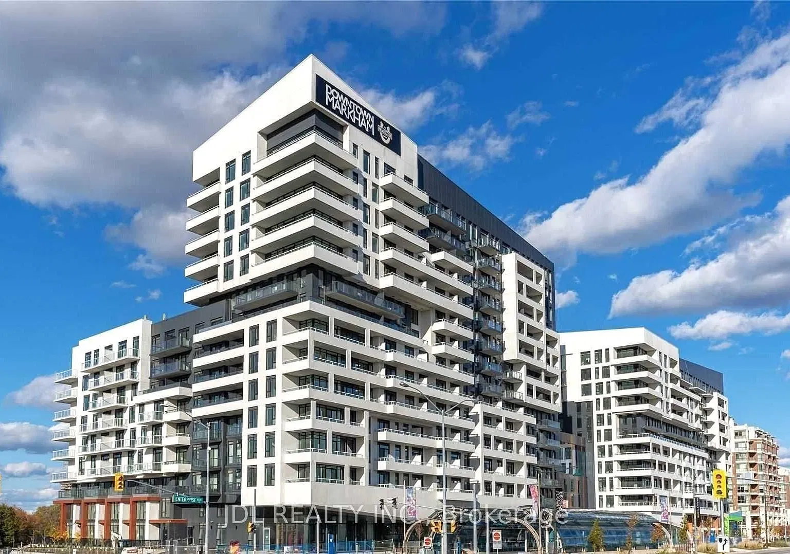 2 bed, $2,600 — Photo 1