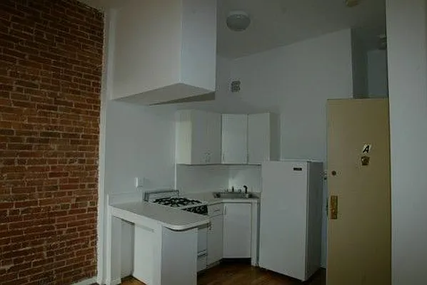 Rented by Alta Real Estate | media 51