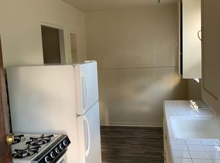 401 14th St SW APT 2, Albuquerque, NM 87102