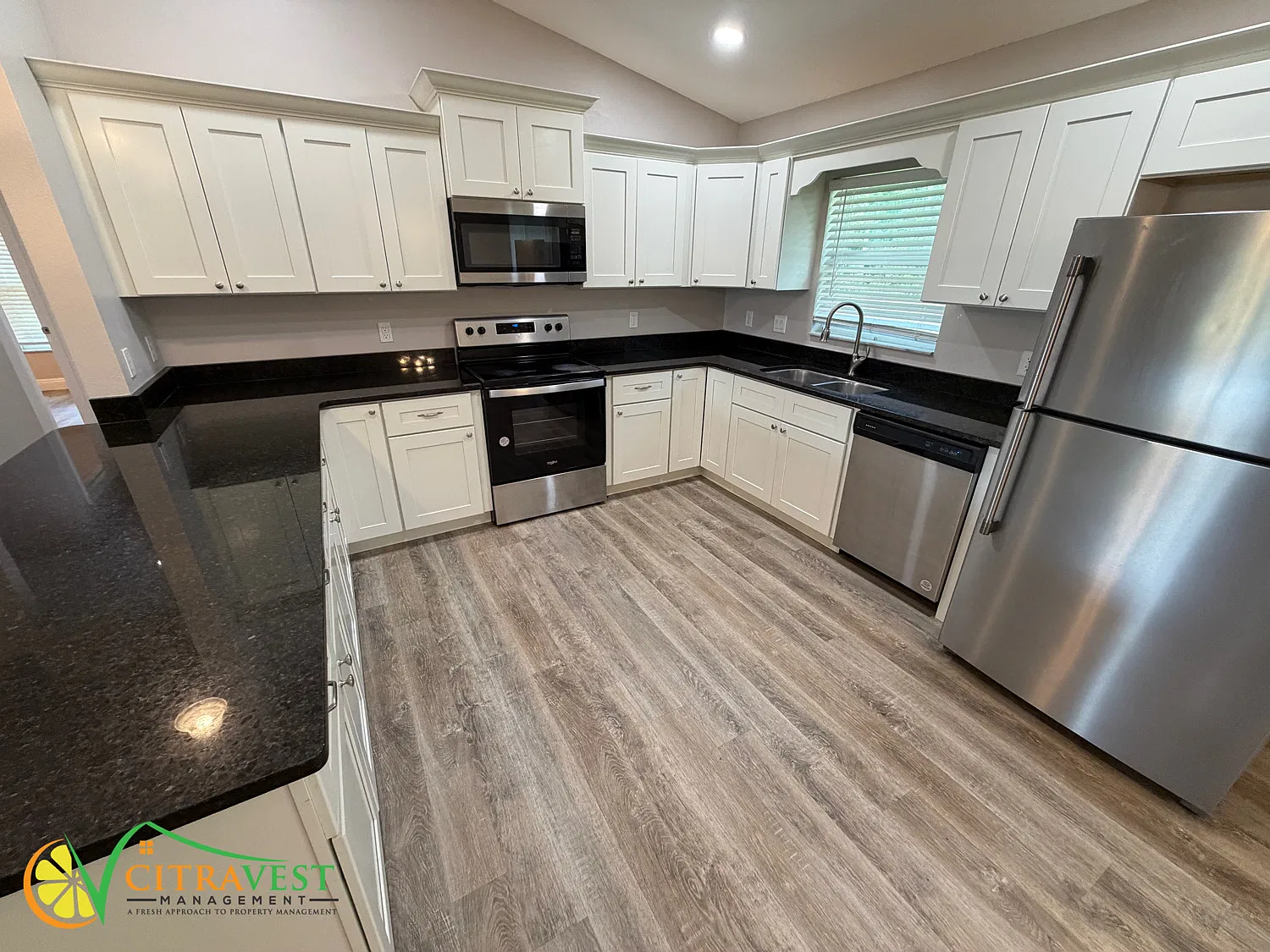 NEWER 4 Bedroom Available in Citrus Springs! — Photo 3